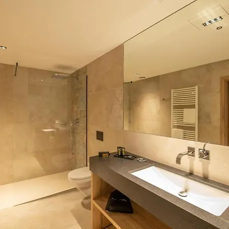 Ohles Lifestyle Hotel *